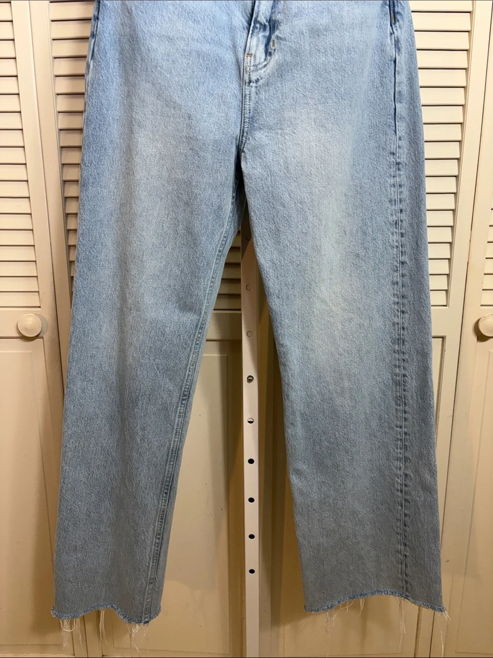 Reformation Wilder High Rise Wide Leg Cropped Jeans Tenaya Destroyed Hem Size 26 - Picture 3 of 11